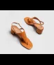 Sandal xỏ ngón bản tam giác khóa gài 5cm màu Vàng bò