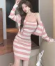 Set đầm len hai dây sọc ngang và áo khoác màu Hồng