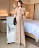 Đầm maxi dập ly kèm belt màu Nude
