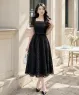 Đầm ren thêu dự tiệc dáng dài cổ vuông màu Đen